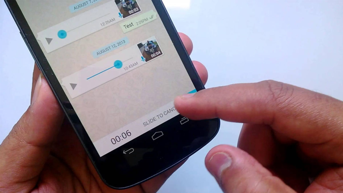 Llevas todos estos años escuchando mal los mensajes de voz de WhatsApp
