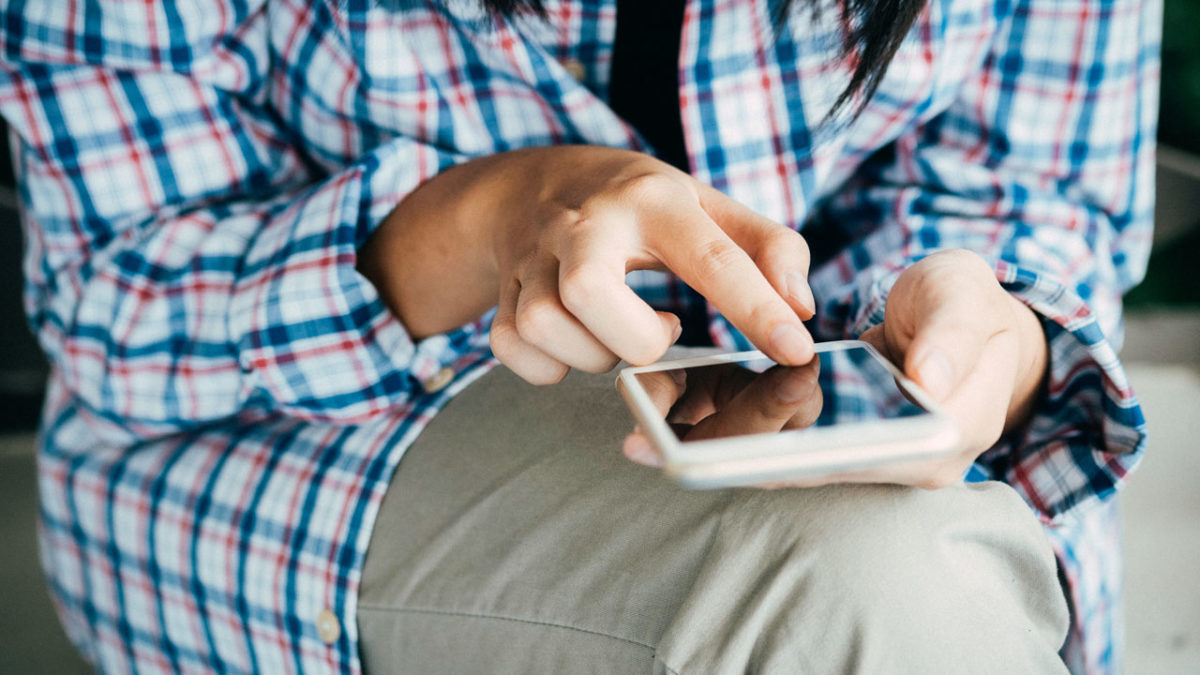Smartphones: ¿cuáles son los riesgos de su uso?