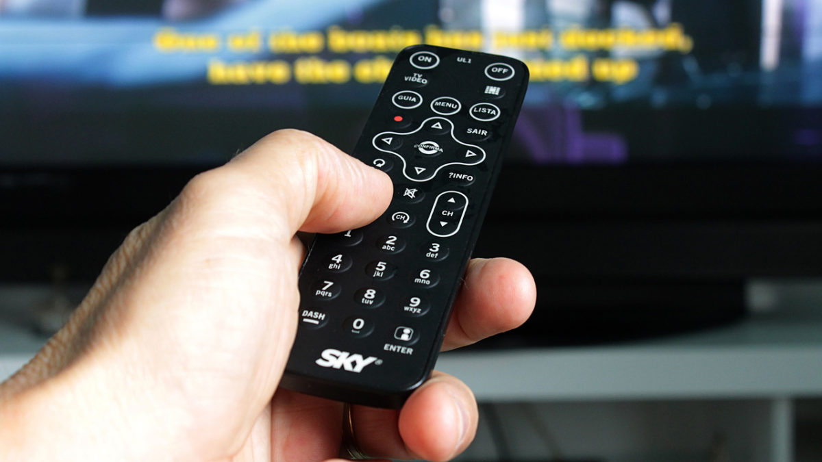 Los mejores gadgets para convertir tu vieja televisión en una Smart TV