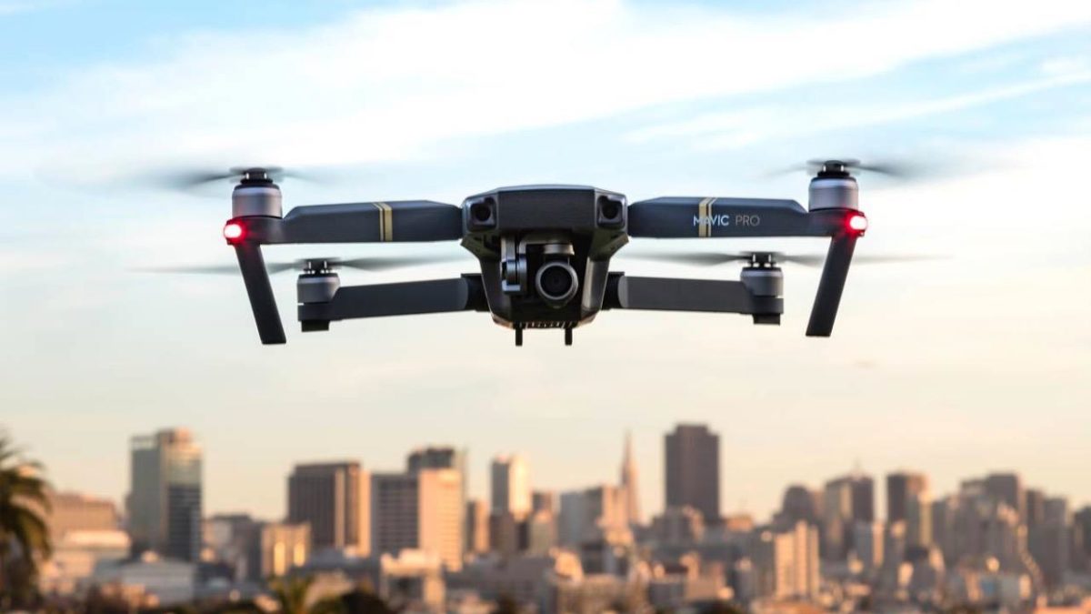 Mira, mamá: ¡sin manos! Utiliza tu cara para hacer volar un dron