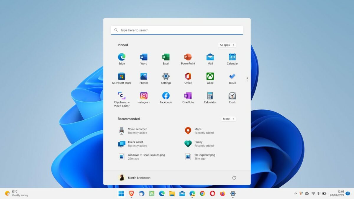 windows 11 version 2022 desktop