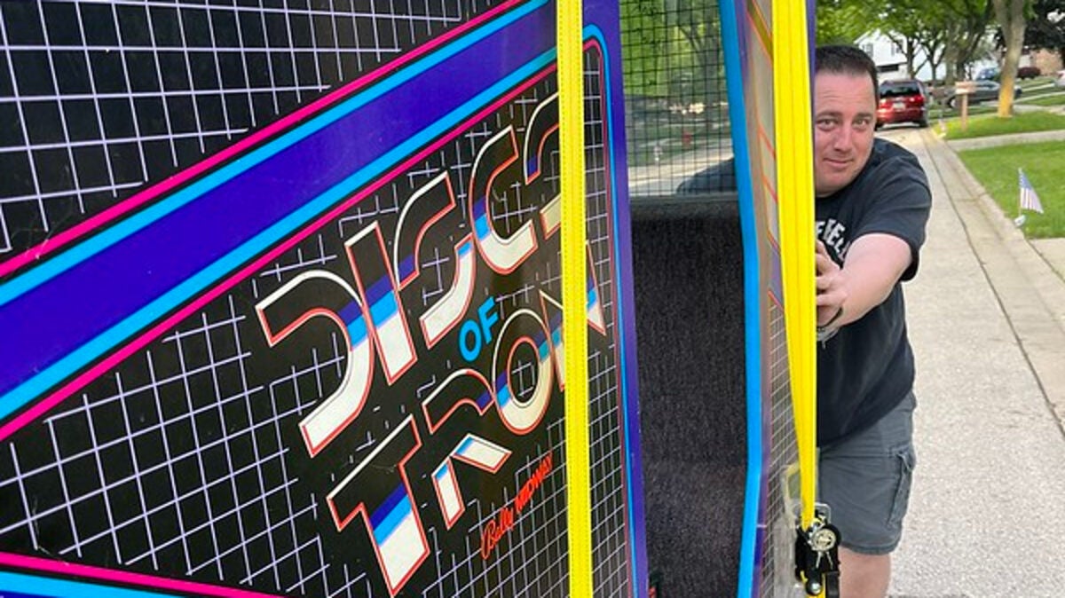 Encuentran una recreativa valorada en 10.000 dólares… tirada en la basura