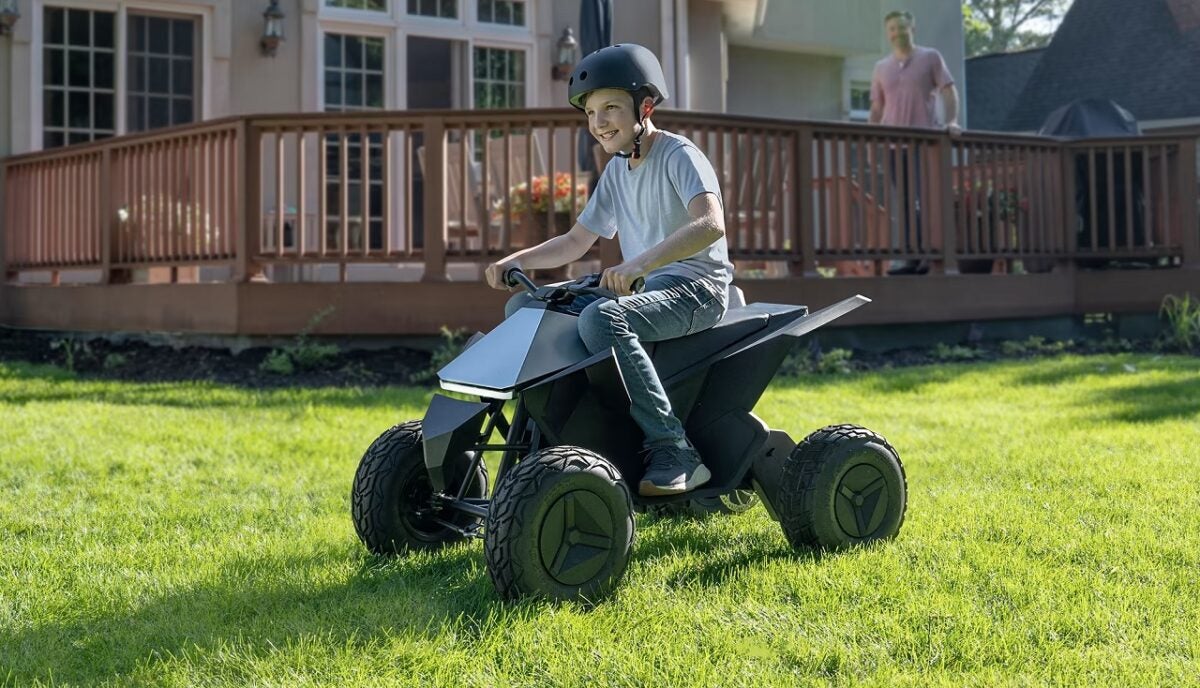 Ya está a la venta el Cyberquad: el vehículo de Tesla para los niños… ricos