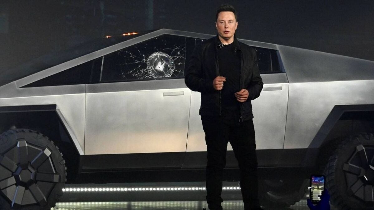 Acabamos de ver el Cybertruck de Tesla en acción… y es impresionante