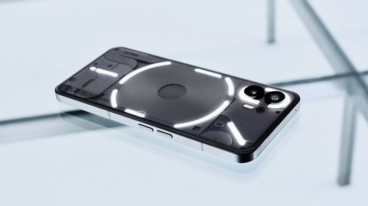 Nothing Phone 2 con iMessage