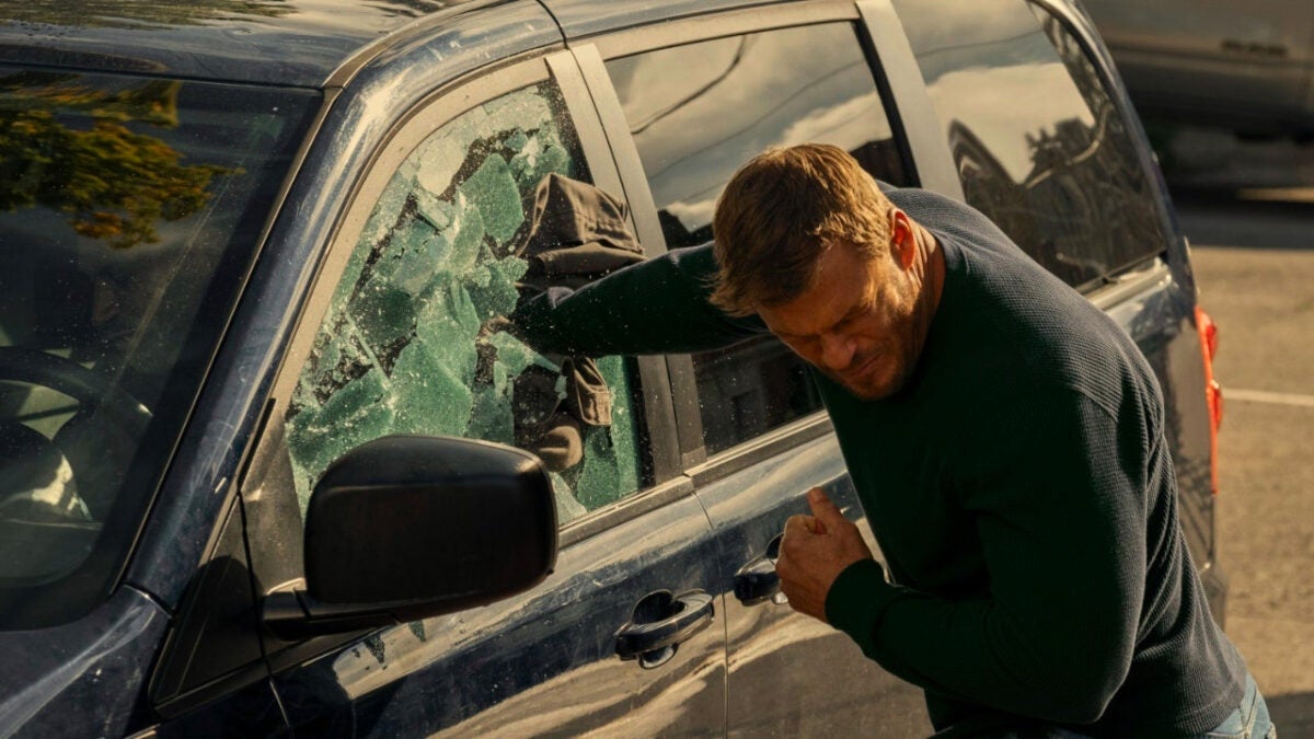 El creador de Jack Reacher lo tiene claro: Alan Ritchson es mejor Reacher que Tom Cruise