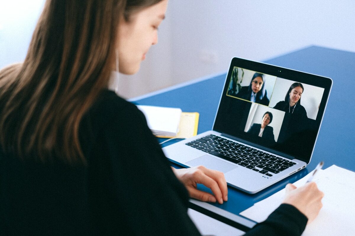 How to use Skype audio and video