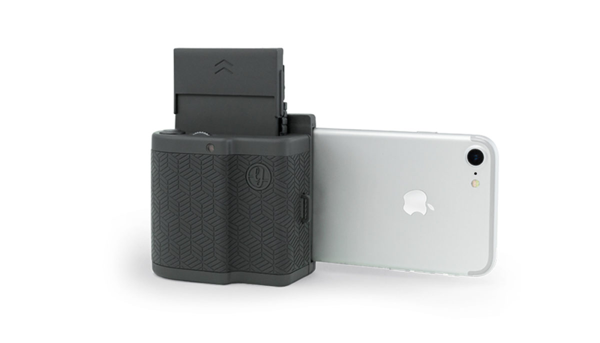 This Hip Little Printer will make your Photos Dance