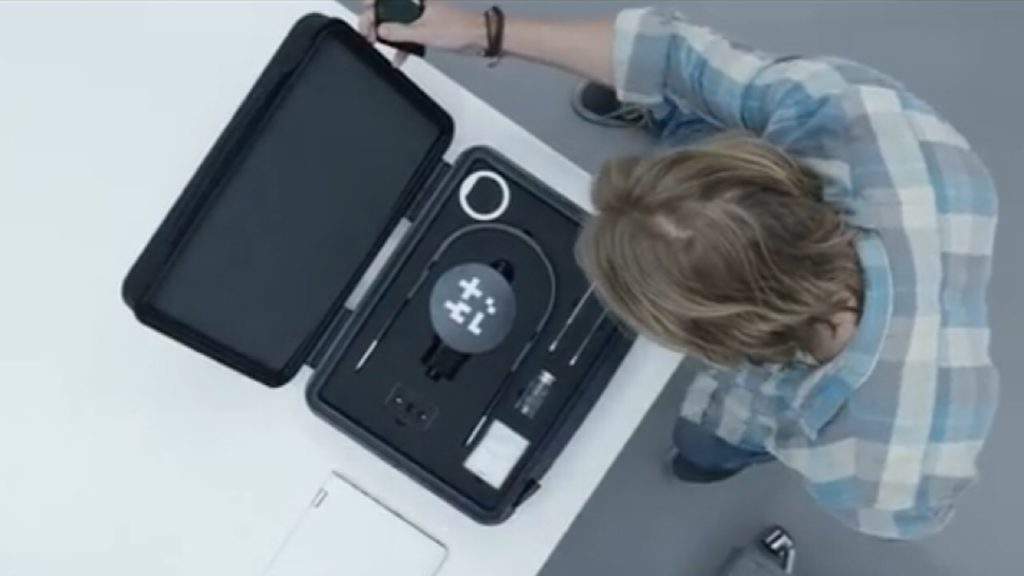 black mirror screenshot