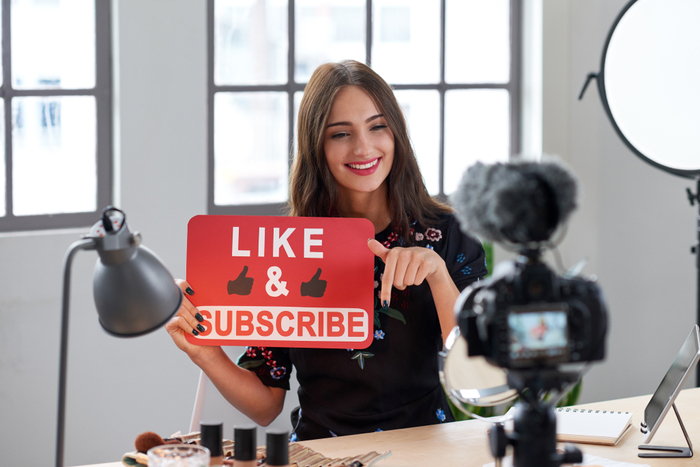 youtube vlogger