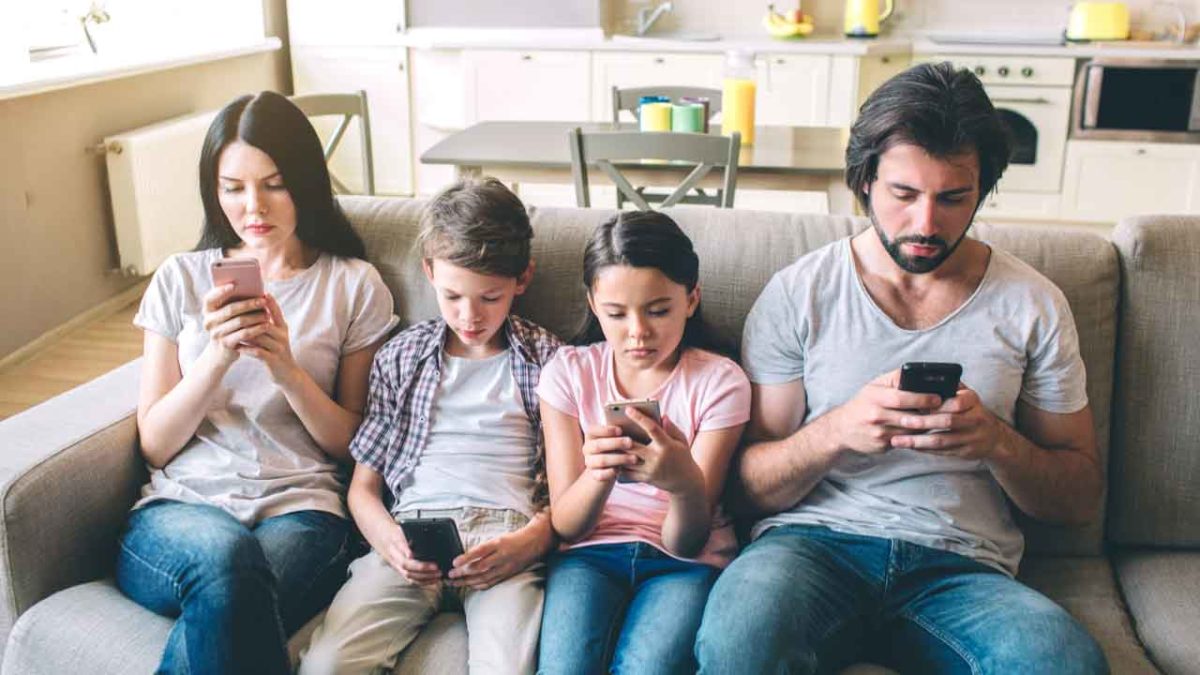 No, your kid’s phone isn’t wrecking your family time