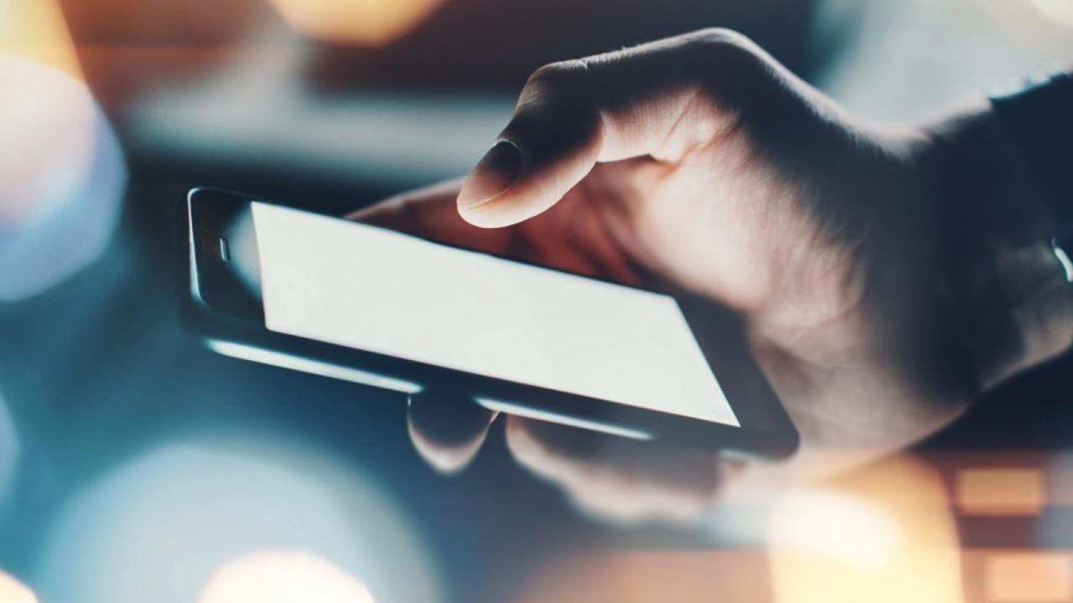 Keep your messages private for free with Signal