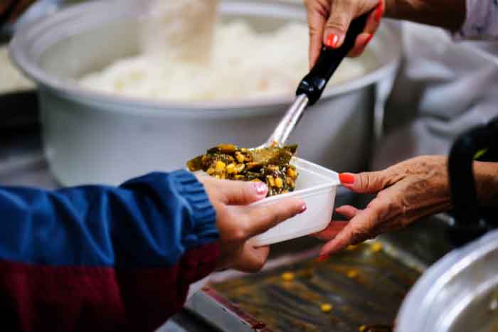 charity food line
