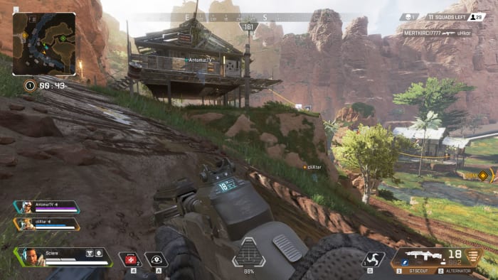 Apex Legends running towards teammate