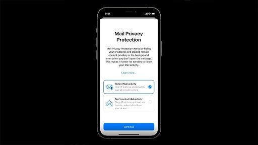 How does iCloud Private Relay work