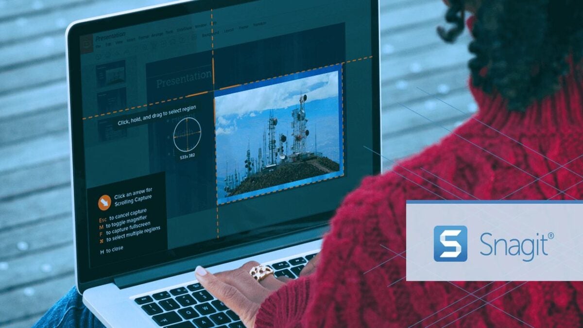 Using the Snagit app on a laptop.