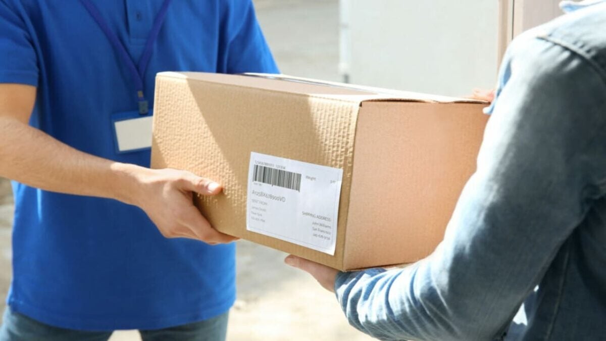 Bizarre Robbery Fail: Florida Man’s Hilariously Stupid Attempt to Rob a Phone Store