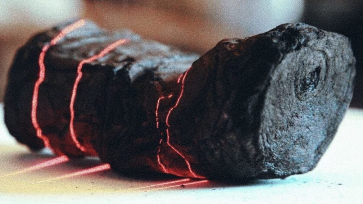 The AI manages to decipher scrolls charred by Vesuvius