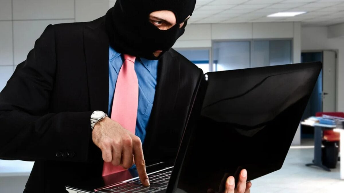 Corporate espionage? Several employees from Stability AI would be behind an alleged attack on Midjourney