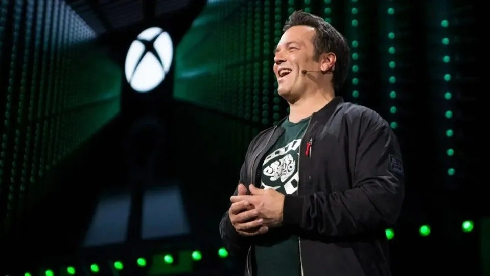 The most important announcement in Xbox history ruined by a mobile notification