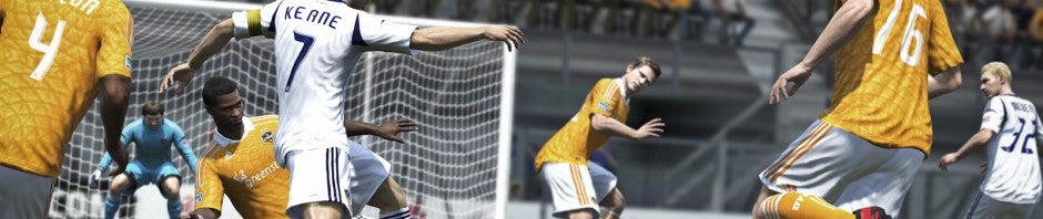 FIFA 14: Pure Shot e Fisica della Palla Reale. Video in italiano
