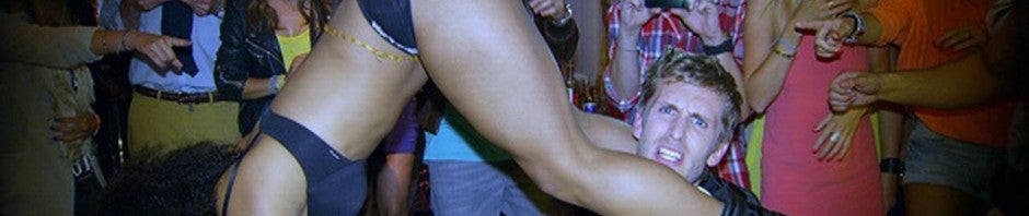 Ivre, nu ou en bikini sur Facebook? 53% des recruteurs français n’apprécieront pas