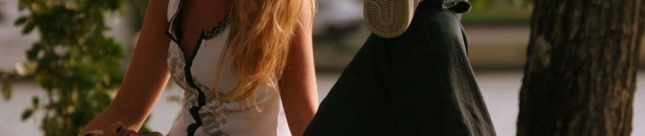 Un site vous crée une petite amie virtuelle pour camoufler à vos amis votre célibat honteux