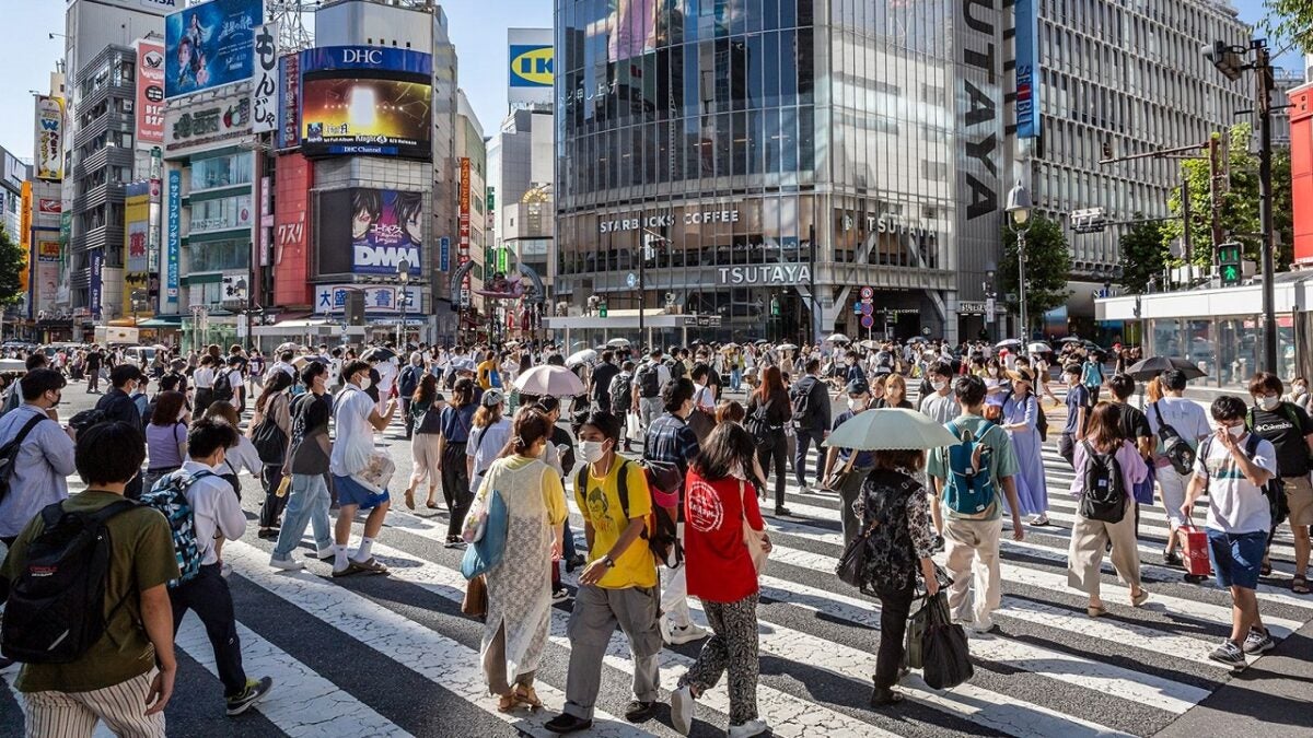 Tokio crée son propre Tinder : pas de rencontres, seulement des mariages
