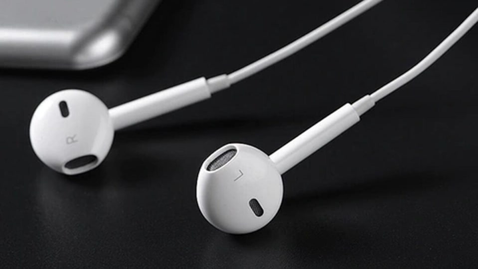 veinte Hambre Fuente Por qué Apple eliminó la toma de auriculares en el iPhone 7? - Softonic