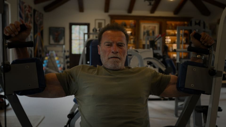 Llega hoy a Netflix el mejor documental jamás hecho sobre Arnold: Mister Olimpia, Terminator, Gobernador…