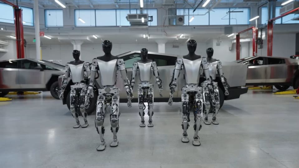 Tesla quiere que los coches sean su negocio secundario: primero los robots