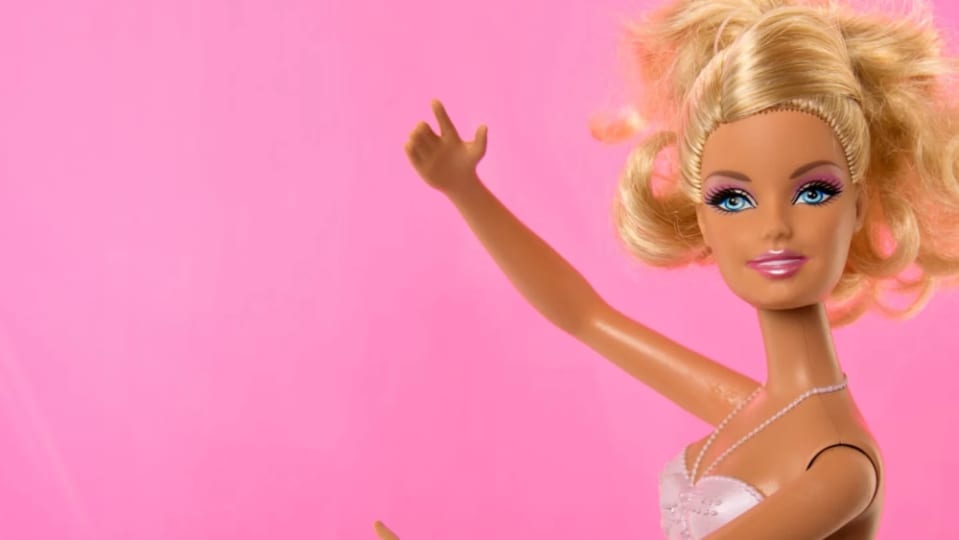 Embarazos, machismo y anorexia: las 8 Barbies más polémicas de la historia
