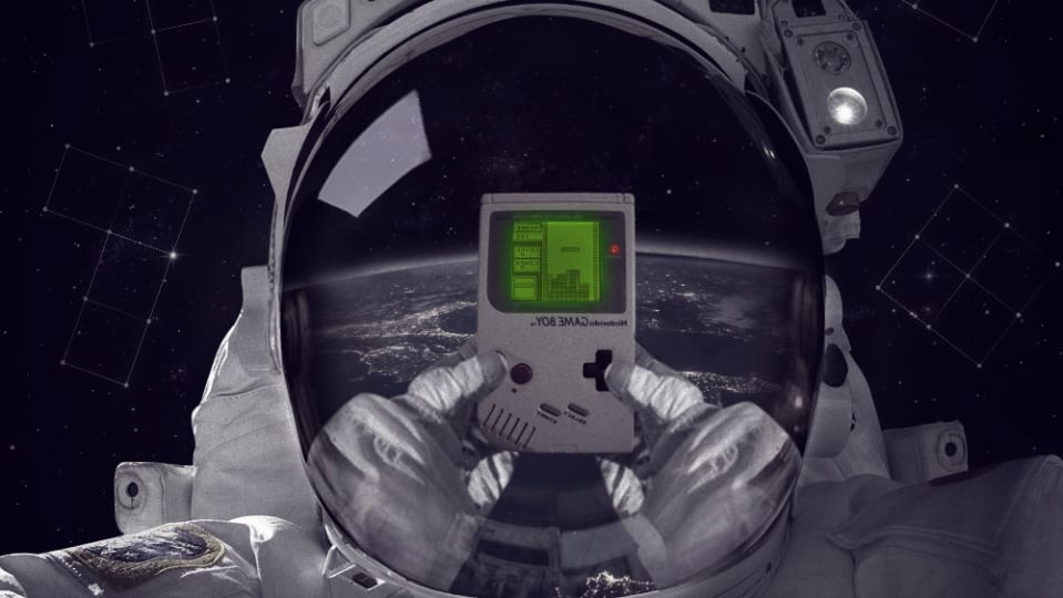 La historia del primer videojuego del mundo jugado en el espacio… ¡Hace treinta años!