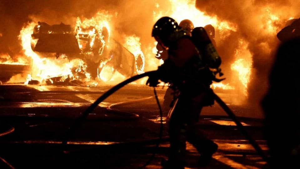 Leña al fuego: Francia aprueba una ley muy polémica en mitad de los disturbios