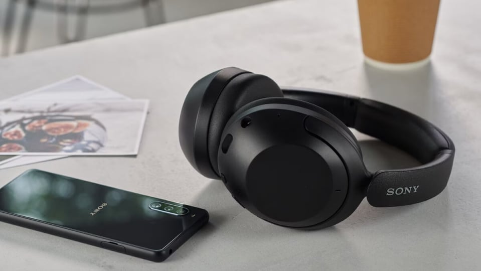 Calidad brutal y cancelación de ruido: estos auriculares Sony son bestiales  por solo 123 euros - Softonic