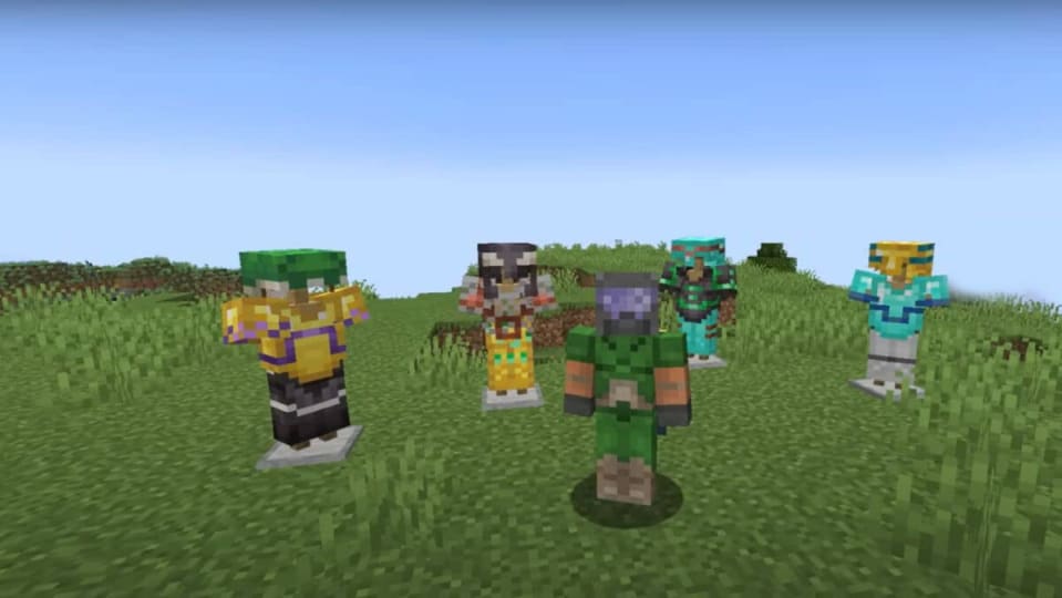 Check out this exciting new Minecraft armor trim feature!