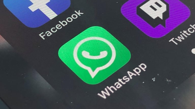 Novedades en WhatsApp: Encuestas y mensajes temporales a la vista