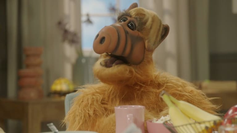 Ryan Reynolds resucita la mítica serie Alf de una forma que no esperábamos