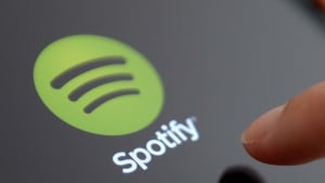 Spotify ya se puede reproducir en Facebook