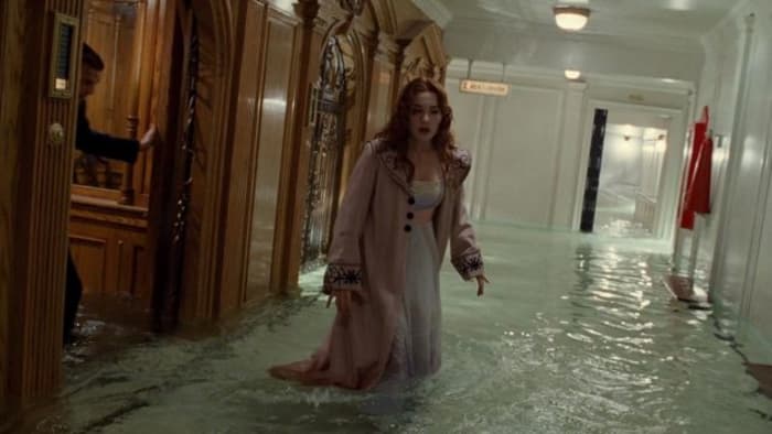 Kate Winslet Titanic flooding