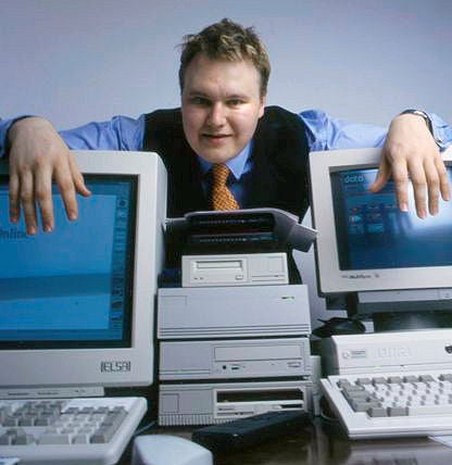 Kim Schmitz czyli Kim Dotcom Kim Schmitz czyli Kim Dotcom