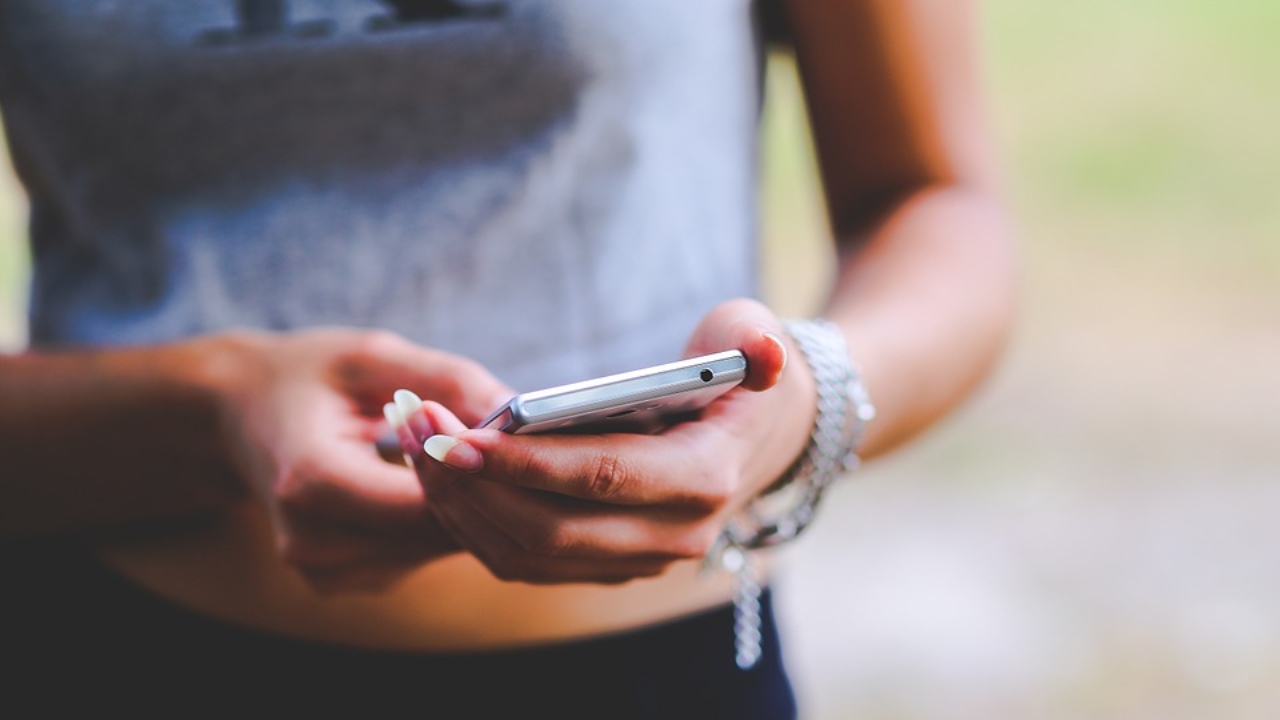 Cómo bloquear los anuncios que no quieres ver en Facebook