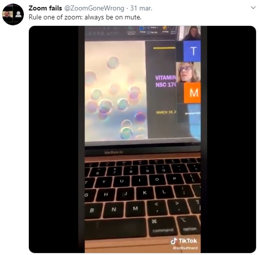 Pareja rompe en medio de clase por videollamada