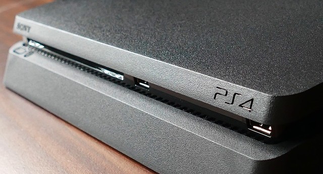 PlayStation 4 Slim
