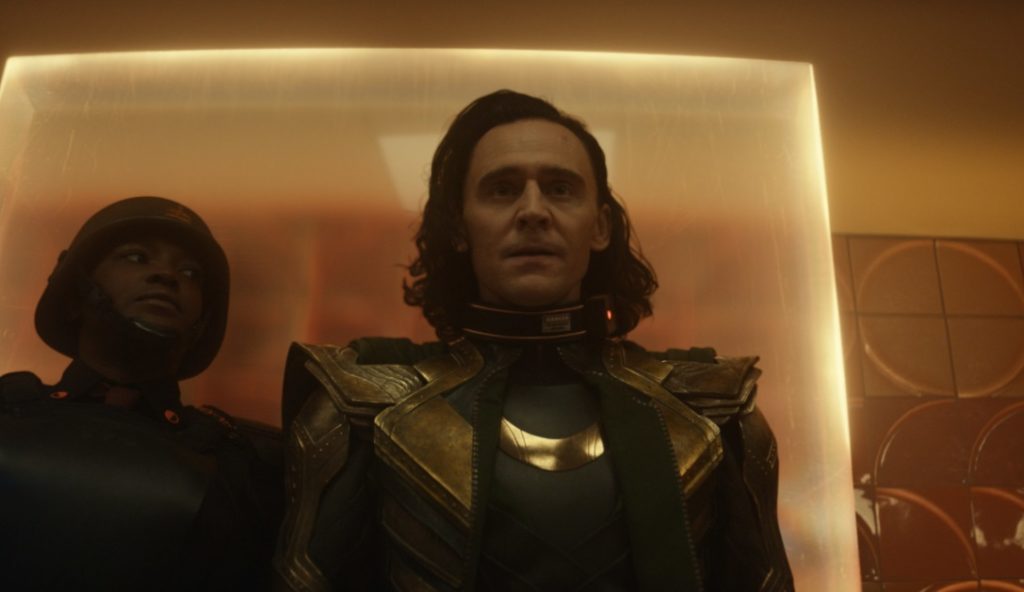 Loki llega a la Agencia de Variación Temporal