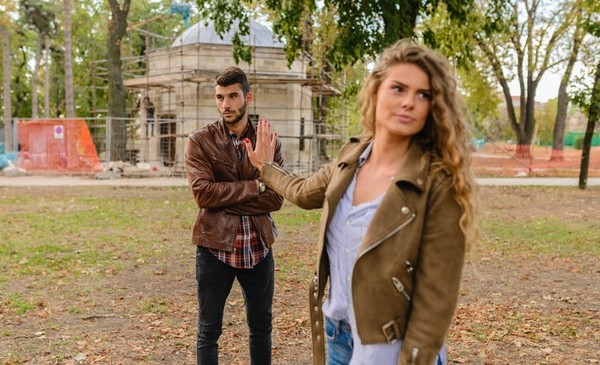 Pareja peleando