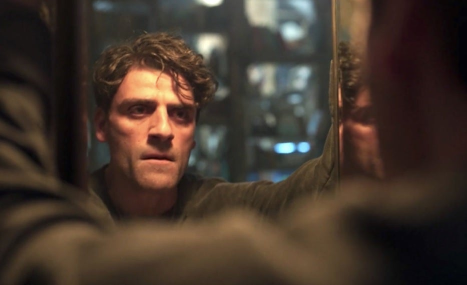 Oscar Isaac en el Caballero Luna