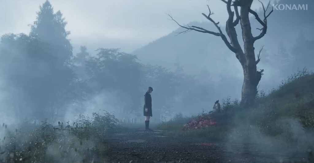 Chica frente a una estatua en el tráiler de Silent Hill f
