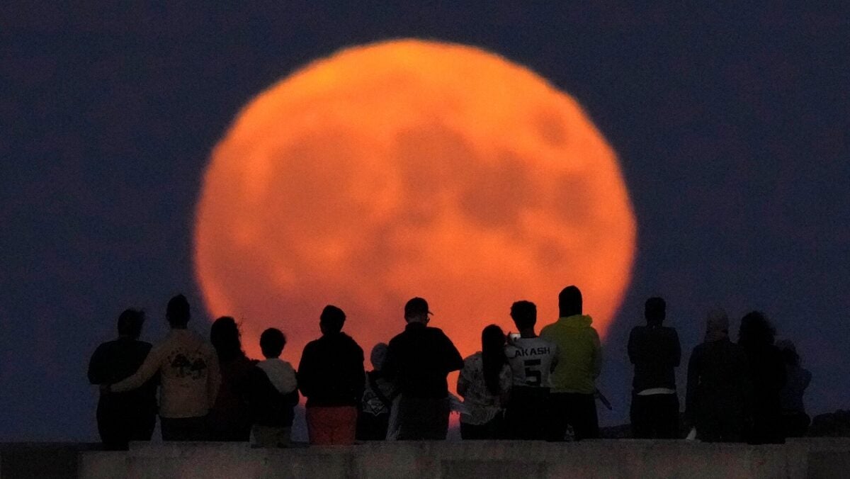La Tierra dice adiós a su segunda Luna temporal