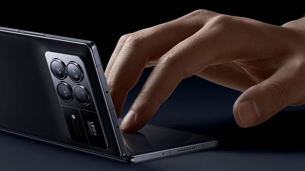 Xiaomi está trabajando en un smartphone plegable con tres pantallas para 2025